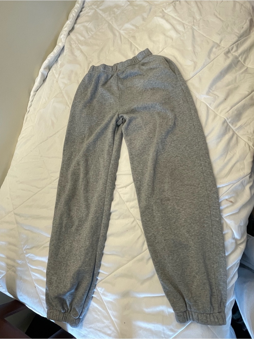 Gray heather sweatpants with elastic waistband